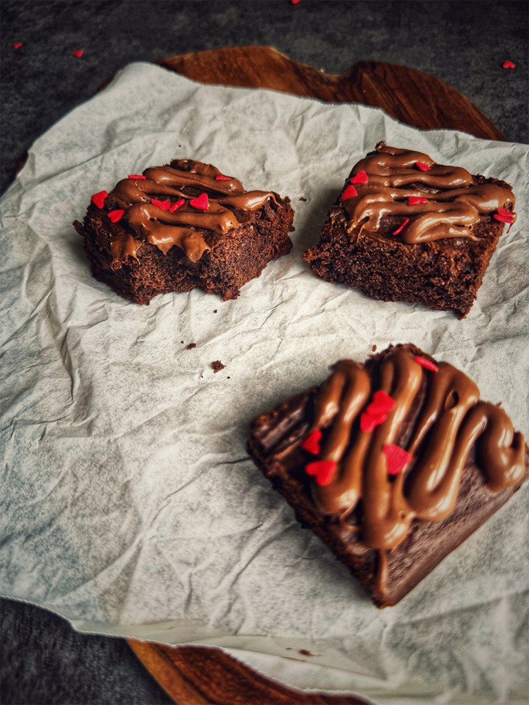 nutella brownies displayed on a baking sheet